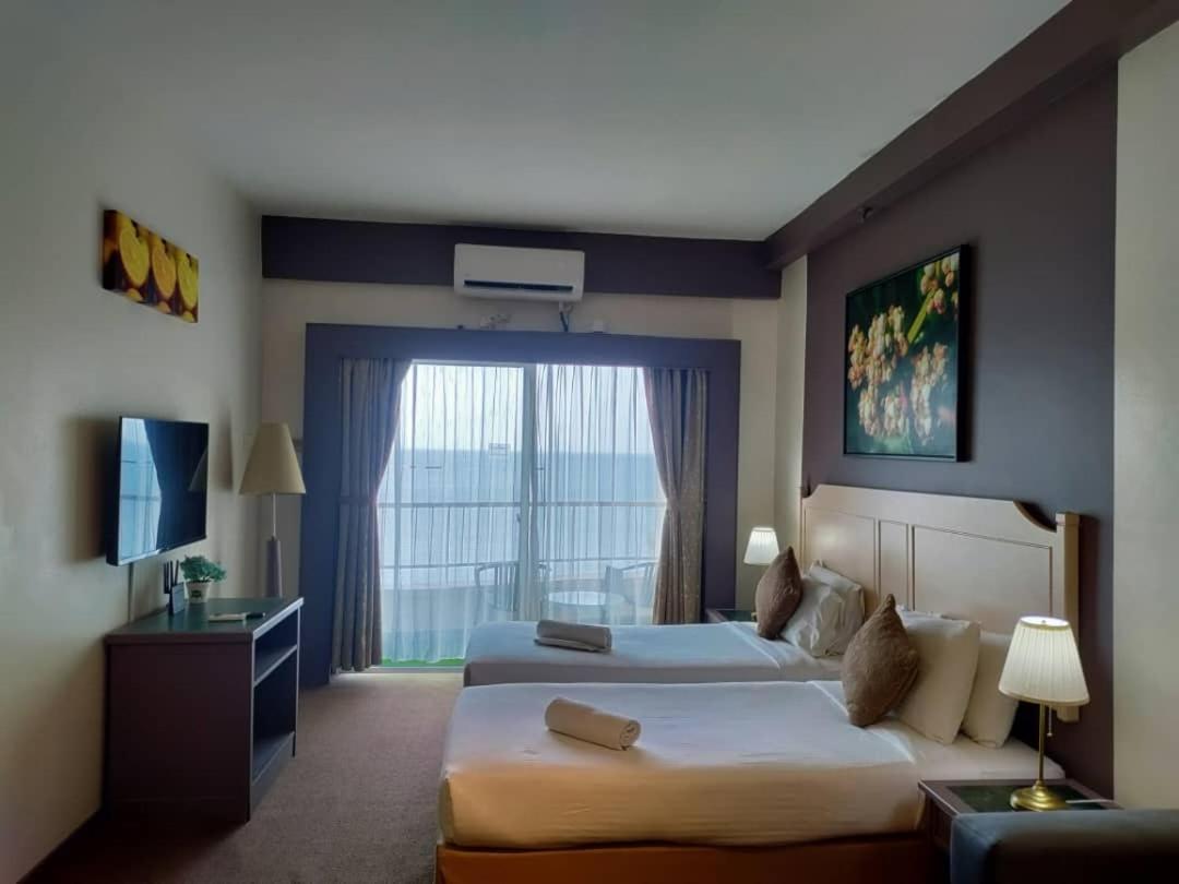 טנג'ונג בונגא Rainbow Paradise Beachfront Penang מראה חיצוני תמונה