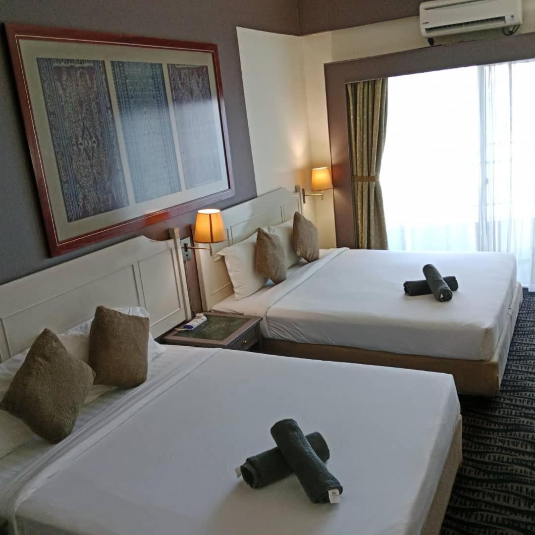טנג'ונג בונגא Rainbow Paradise Beachfront Penang מראה חיצוני תמונה