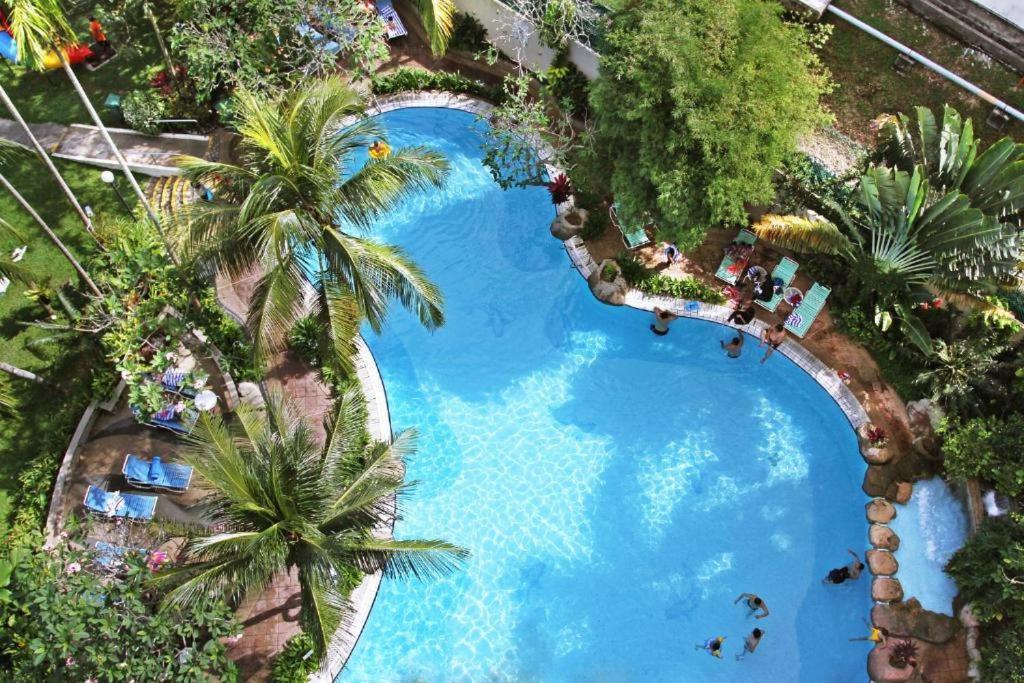 טנג'ונג בונגא Rainbow Paradise Beachfront Penang מראה חיצוני תמונה